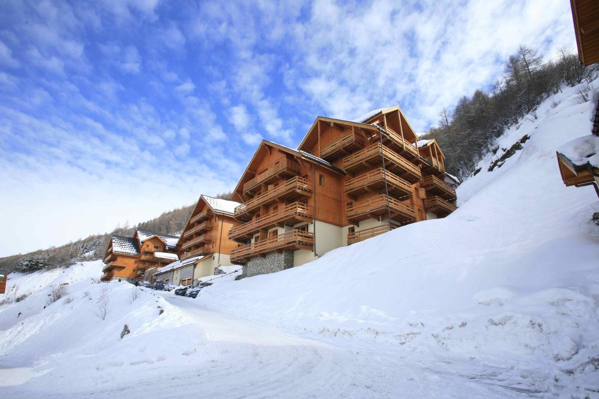 Residence Odalys Le Hameau Et Les Chalets De La Vallee D'Or ヴァロワール エクステリア 写真