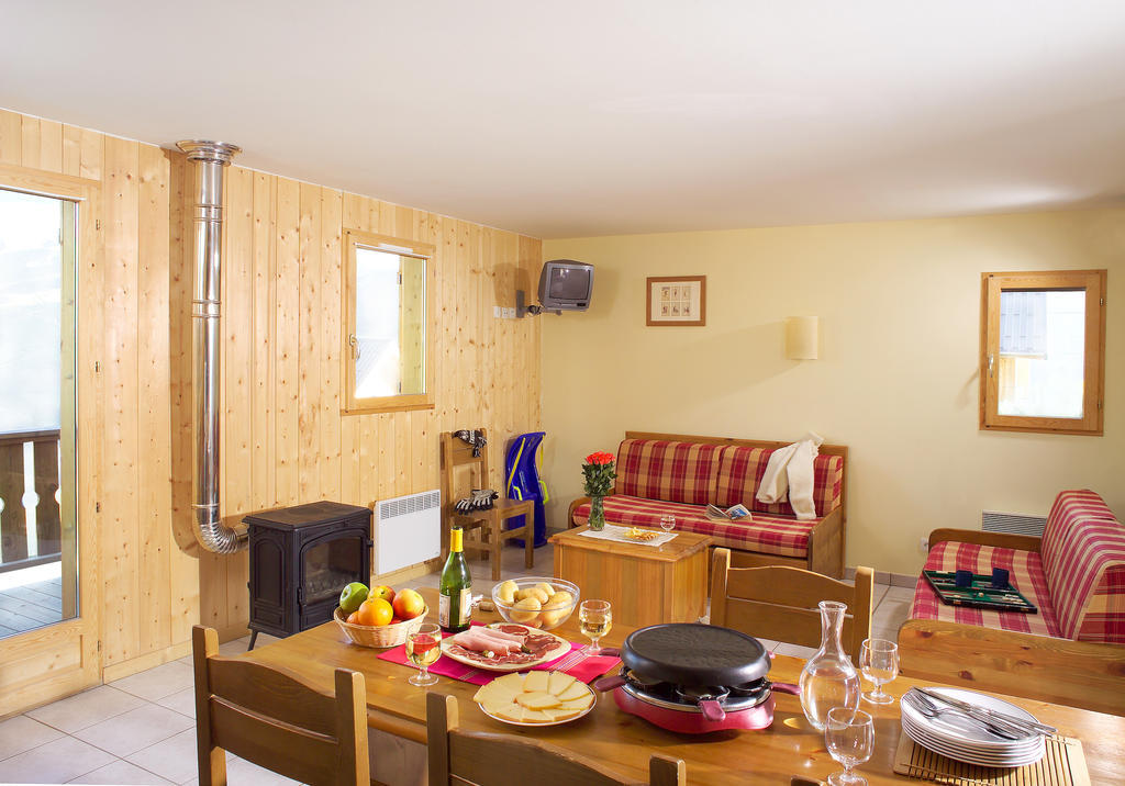 Residence Odalys Le Hameau Et Les Chalets De La Vallee D'Or ヴァロワール エクステリア 写真